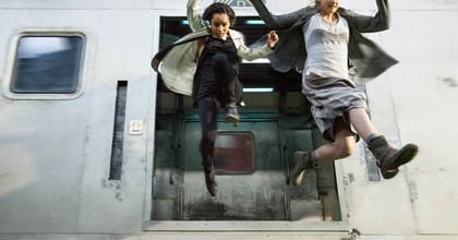 Zoë Kravitz et Shaileene Woodley dans Divergente