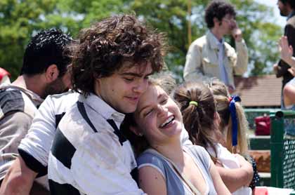 Peter Lanzani (Alejandro) dans El Clan