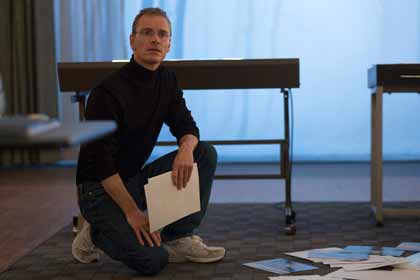 Michael Fassbender est Steve Jobs