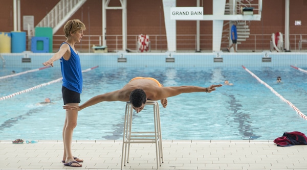 Florence Loiret-Caille et Samy Guesmi dans L'effet aquatique de Solveig Anspach - La Quinzaine- reprises de Cannes 2016